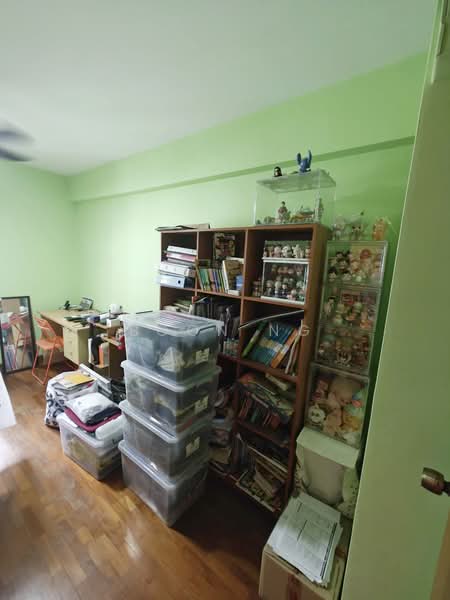 988B Jurong West Street 93, 988B Jurong West Street 93, 3 Bedrooms, 1,001 sqft, HDB Flat For Sale, by Boon Ng, 60245232 - Study - PropertyGuru.com.sg