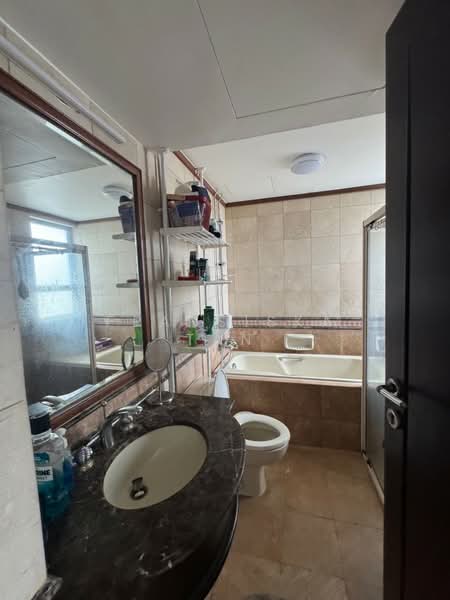 The Bayshore, 30 Bayshore Road, 2 Bedrooms, 947 sqft, Condominium For Sale, by Fransiska Tan, 60245251 - PropertyGuru.com.sg