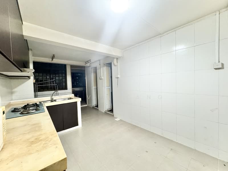 118 Lorong 1 Toa Payoh, 118 Lorong 1 Toa Payoh, 2 Bedrooms, 700 sqft, HDB Flat For Sale, by Silvia Yang, 60245321 - PropertyGuru.com.sg