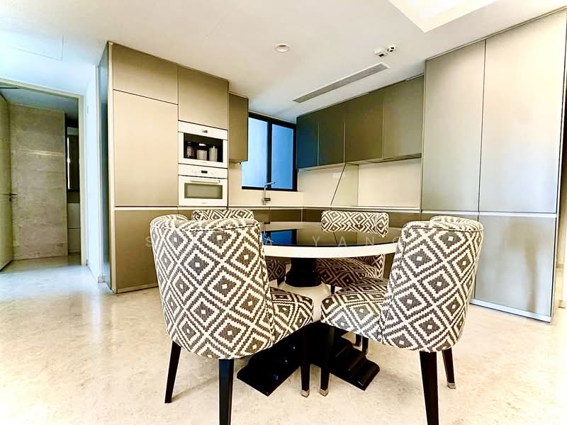 Cairnhill Nine, 9 Cairnhill Road, 2 Bedrooms, 1,044 sqft, Condominium For Sale, by Silvia Yang, 60245326 - PropertyGuru.com.sg