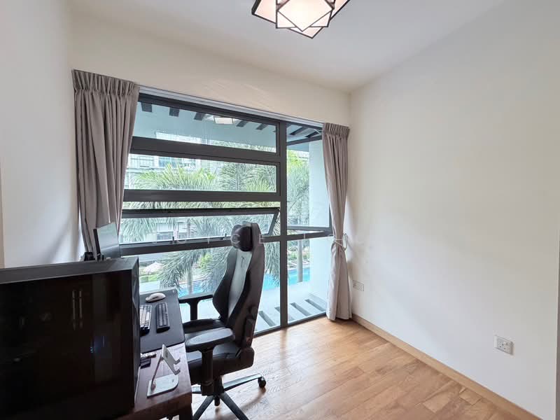 Hedges Park Condominium, 79 Flora Drive, 3 Bedrooms, 1,076 sqft, Condominium For Sale, by Joyce Lock, 60245374 - PropertyGuru.com.sg