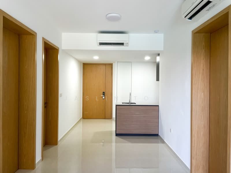 Midwood, 8 Hillview Rise, 2 Bedrooms, 689 sqft, Condominium For Rent, by Jaslin Toh, 60245410 - PropertyGuru.com.sg