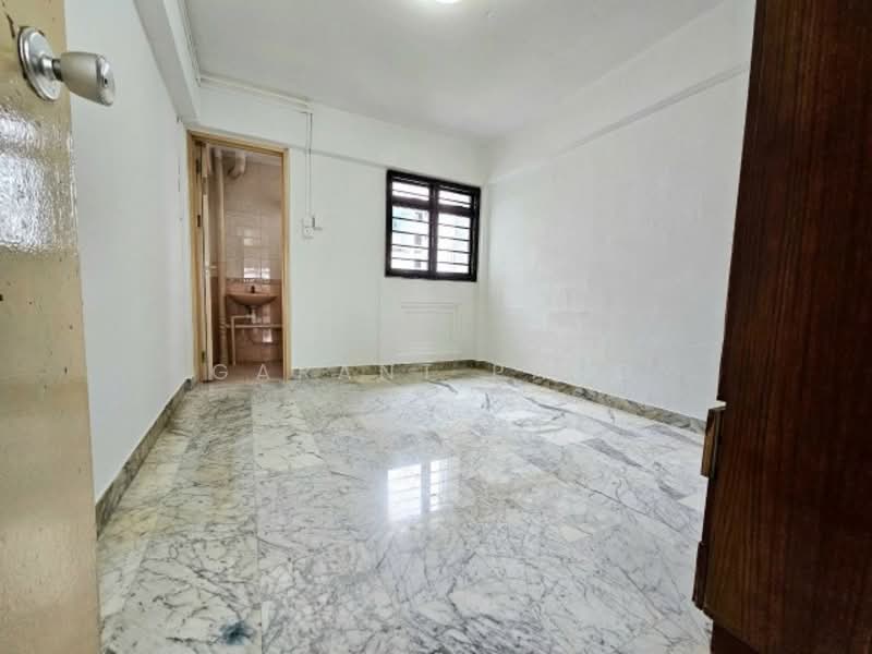 For Sale - 307 Clementi Avenue 4