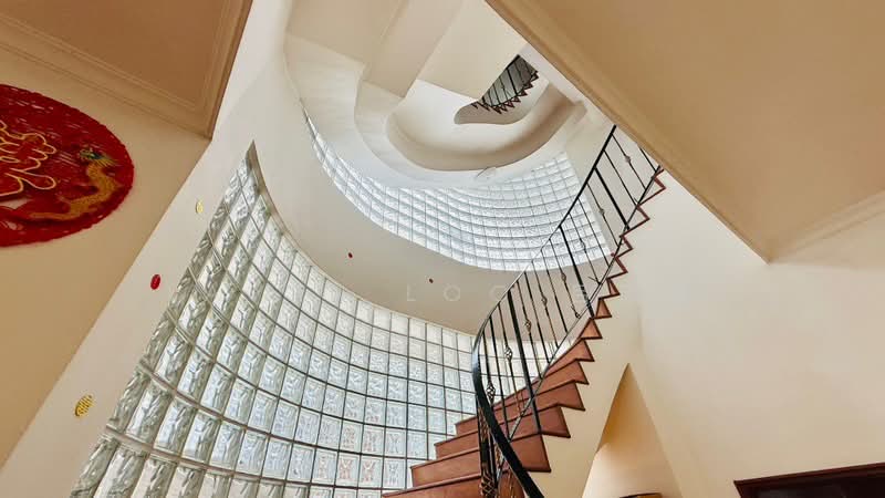 5 mins to mrt freehold semi d 3 storeys, JALAN WAKAFF, 7 Bedrooms, 3,477 sqft, Semi-Detached House For Sale, by Laven Loo 吕欣颐, 60245535 - PropertyGuru.com.sg