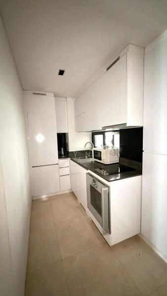Robinson Suites, 50 Robinson Road, 2 Bedrooms, 603 sqft, Condominium For Sale, by Glynis Tan, 60245659 - PropertyGuru.com.sg