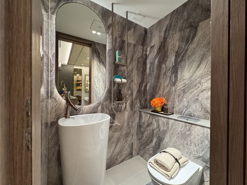 ELTA, 10 Clementi Avenue 1, Buona Vista / West Coast / Clementi New Town, 5 Bedrooms, 1,776 sqft, Condominium For Sale, by Davon Chai 蔡忠伦, 60245670 - Bathroom - PropertyGuru.com.sg
