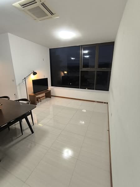 The Brooks I & The Brooks II, 60 Springside Walk, 2 Bedrooms, 710 sqft, Apartment For Rent, by Lynnette Poh, 60245802 - Living Room - PropertyGuru.com.sg