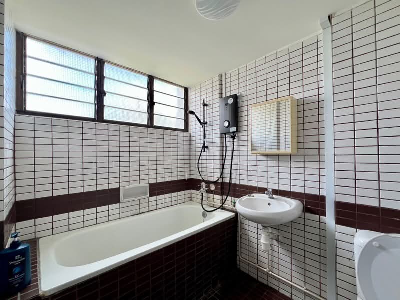 Pine Grove, 1P Pine Grove, 3 Bedrooms, 1,696 sqft, Condominium For Rent, by Clive Foo Mr Daikin, 60245825 - PropertyGuru.com.sg