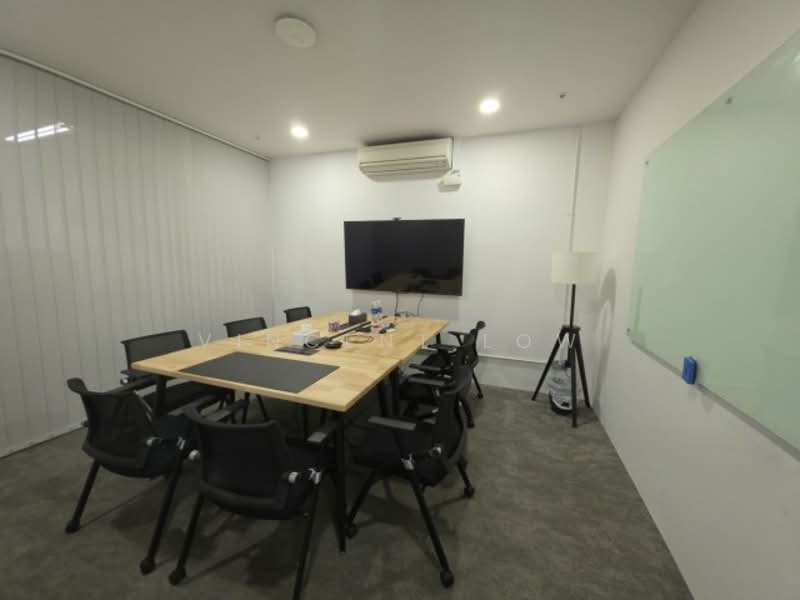 Interlocal Centre, 100G Pasir Panjang Road, 1,705 sqft, Light Industrial (B1) For Rent, by Vincent Low, 60245858 - CommercialGuru.com.sg