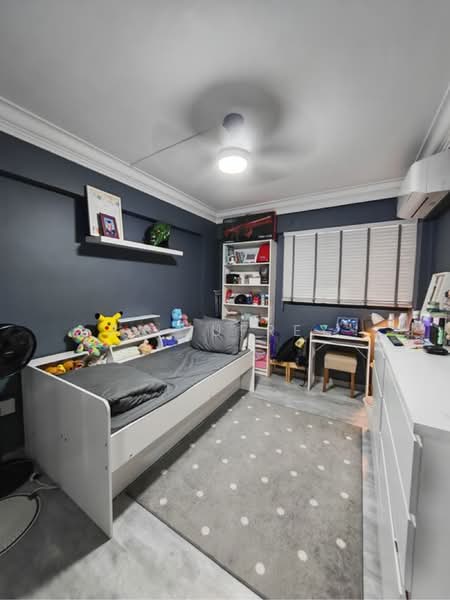 513 Hougang Avenue 10, 513 Hougang Avenue 10, 3 Bedrooms, 904 sqft, HDB Flat For Sale, by Al Jufrey, 60245892 - Bedroom 2 - PropertyGuru.com.sg