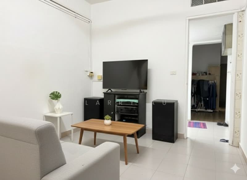 For Sale - BIG Plot Corner Terrace | Can Sub-divide @ Sembawang Hills Estate