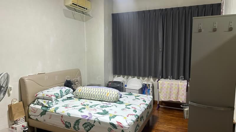 Llyn Gardens, Paya Lebar Walk, 5 Bedrooms, 3,500 sqft, Terraced House For Sale, by Peck Chai Ping, 60245952 - Bedroom - PropertyGuru.com.sg