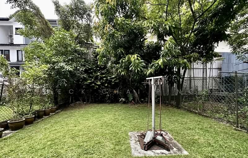 Llyn Gardens, Paya Lebar Walk, 5 Bedrooms, 3,500 sqft, Terraced House For Sale, by Peck Chai Ping, 60245952 - Garden - PropertyGuru.com.sg