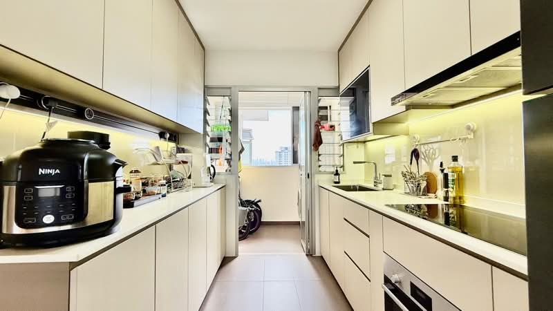 153B Bedok South Road, 153B Bedok South Road, 3 Bedrooms, 1,001 sqft, HDB Flat For Sale, by Gavin Yong, 60246127 - PropertyGuru.com.sg