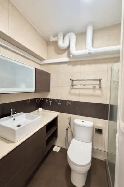 350B Canberra Road, 350B Canberra Road, 3 Bedrooms, 1,001 sqft, HDB Flat For Sale, by Anndy Tan, 60246134 - Bathroom - PropertyGuru.com.sg