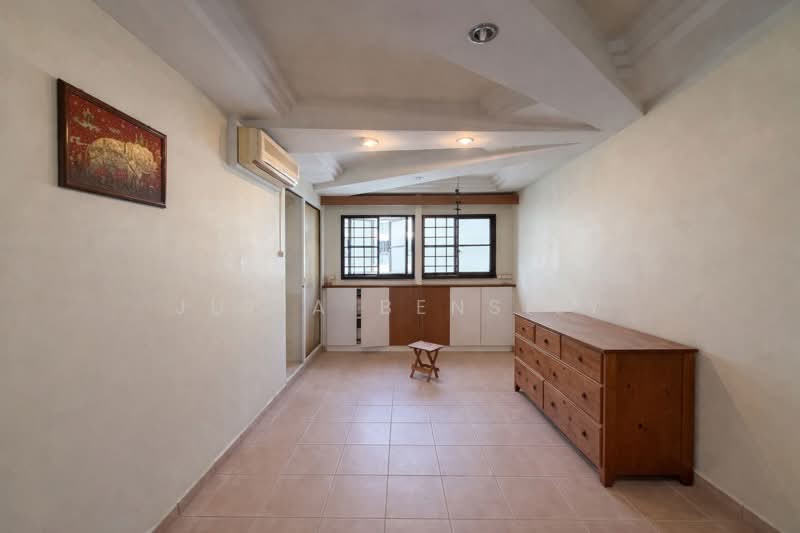 891 Tampines Avenue 8, 891 Tampines Avenue 8, 3 Bedrooms, 1,076 sqft, HDB Flat For Sale, by Julia Bensily, 60246151 - PropertyGuru.com.sg