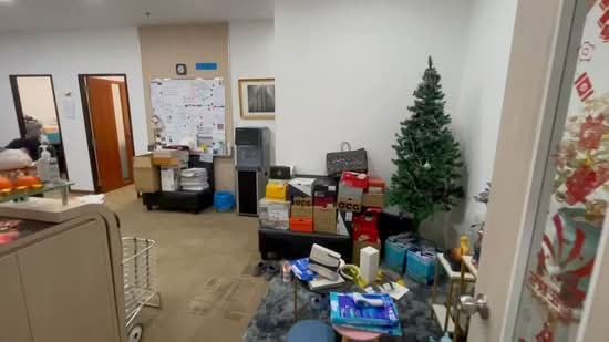 Wcega Tower, 21 Bukit Batok Crescent, 1,001 sqft, Light Industrial (B1) For Sale, by Faith Quek, 60246193 - CommercialGuru.com.sg