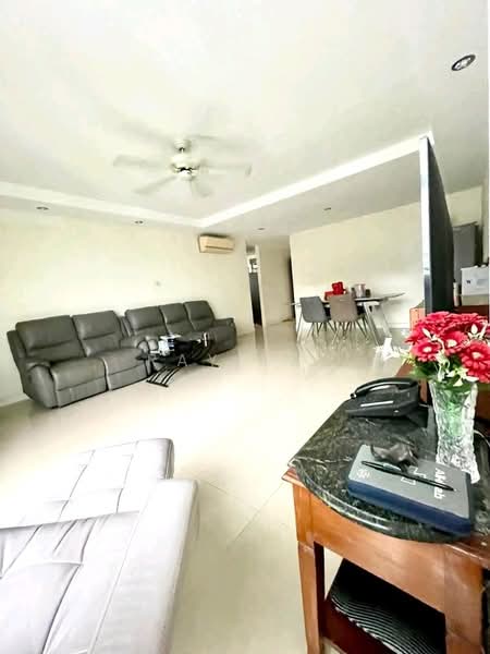 627 Senja Road, 627 Senja Road, 3 Bedrooms, 1,184 sqft, HDB Flat For Sale, by Ray Tay, 60246344 - PropertyGuru.com.sg