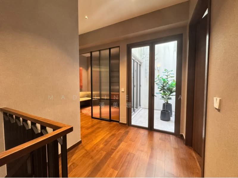 ParkSuites, 18-32 Holland Grove Road, 4 Bedrooms, 3,068 sqft, Condominium For Sale, by Madeline Phua 潘美珊, 60246394 - PropertyGuru.com.sg