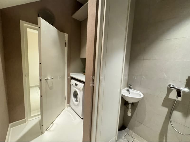 ParkSuites, 18-32 Holland Grove Road, 4 Bedrooms, 3,068 sqft, Condominium For Sale, by Madeline Phua 潘美珊, 60246394 - PropertyGuru.com.sg