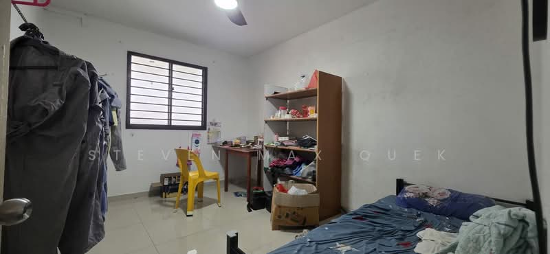 145 Woodlands Street 13, 145 Woodlands Street 13, 2 Bedrooms, 732 sqft, HDB Flat For Sale, by Steven Max Quek, 60246395 - Bedroom - PropertyGuru.com.sg