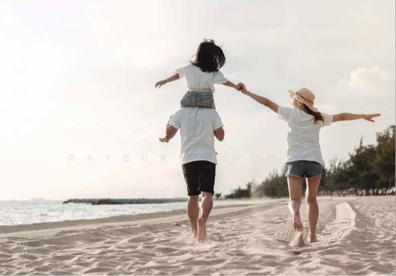 The Shorefront, 165A Jln. Loyang Besar, 2 Bedrooms, 775 sqft, Apartment For Sale, by Rayburn Cheong, 60246410 - PropertyGuru.com.sg