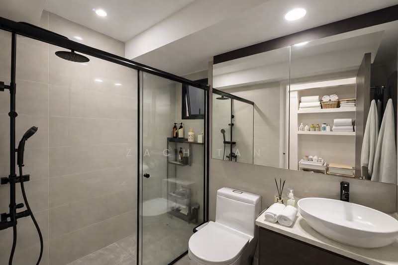 311A Clementi Avenue 4, 311A Clementi Avenue 4, 3 Bedrooms, 861 sqft, HDB Flat For Sale, by Zach Tan, 60246430 - Bathroom - PropertyGuru.com.sg