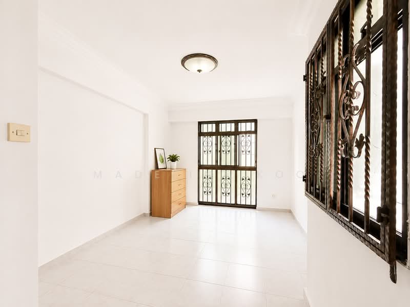 523 Woodlands Drive 14, 523 Woodlands Drive 14, 4 Bedrooms, 1,388 sqft, HDB Flat For Sale, by Madeline Koo, 60246442 - Bedroom 3 (Study) - PropertyGuru.com.sg