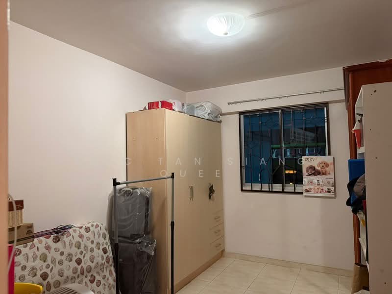 702 Yishun Avenue 5, 702 Yishun Avenue 5, 2 Bedrooms, 775 sqft, HDB Flat For Sale, by Eric Tan Siang Quee, 60246464 - PropertyGuru.com.sg