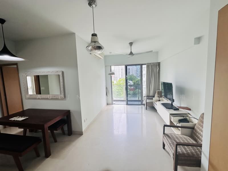 Waterford Residence, 23 Kim Yam Road, 2 Bedrooms, 1,055 sqft, Condominium For Sale, by Pauline Sim (沈梅梅), 60246569 - Living Room - PropertyGuru.com.sg