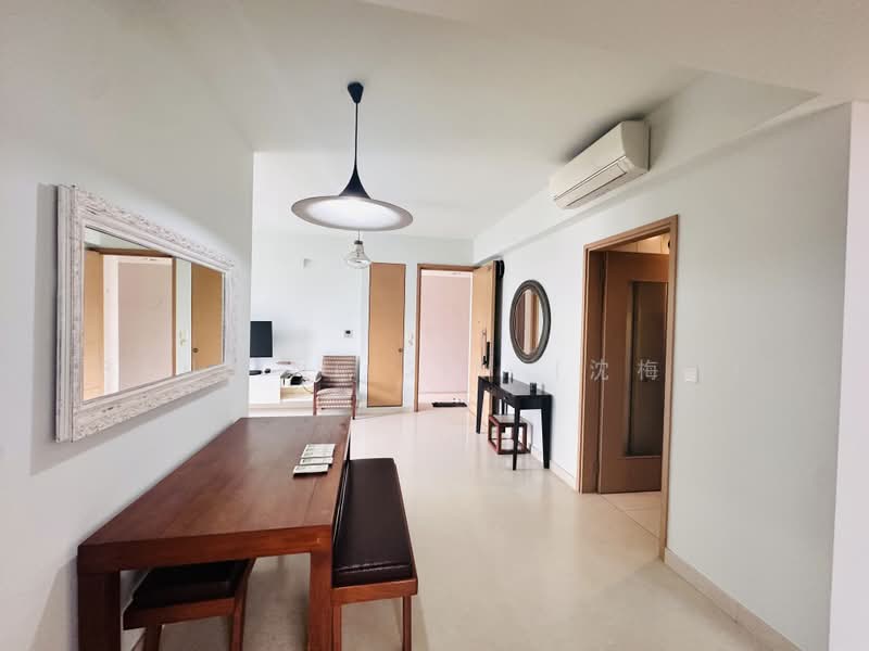 Waterford Residence, 23 Kim Yam Road, 2 Bedrooms, 1,055 sqft, Condominium For Sale, by Pauline Sim (沈梅梅), 60246569 - Living Room - PropertyGuru.com.sg