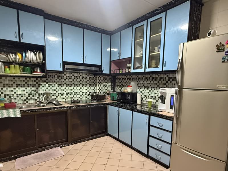 733 Tampines Street 71, 733 Tampines Street 71, Room Rental, 107 sqft, HDB Flat For Rent, by Li Fang, 60246586 - Kitchen - PropertyGuru.com.sg