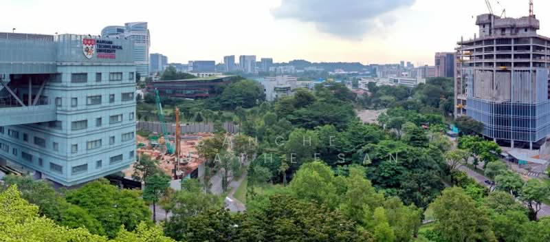 Blossoms By The Park, 9 Slim Barracks Rise, 4 Bedrooms, 1,884 sqft, Condominium For Sale, by Sanche Jagatheesan, 60246633 - PropertyGuru.com.sg