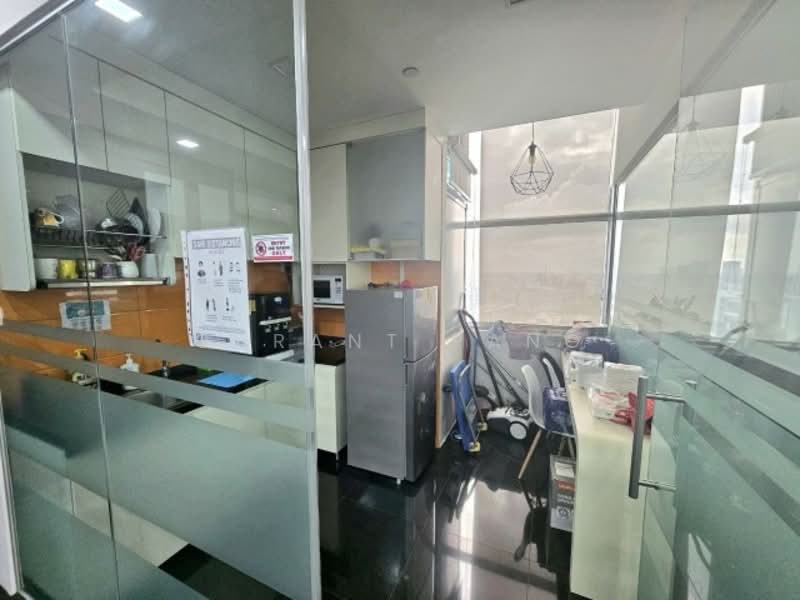 Wcega Tower, 21 Bukit Batok Crescent, 1,173 sqft, Light Industrial (B1) For Sale, by Garant Pang, 60246732 - CommercialGuru.com.sg