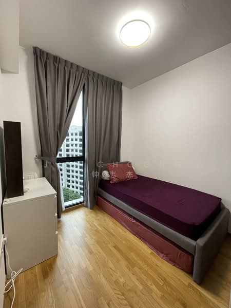 Park Colonial, 8 Woodleigh Lane, 2 Bedrooms, 667 sqft, Condominium For Sale, by Jay Choong 钟志杰, 60246737 - Bedroom - PropertyGuru.com.sg