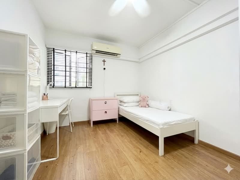 12 Pine Close, 12 Pine Close, 3 Bedrooms, 1,001 sqft, HDB Flat For Sale, by Randall Wee, 60246765 - PropertyGuru.com.sg