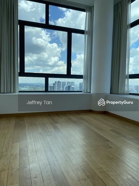 Soleil @ Sinaran, 6 Sinaran Drive, 3 Bedrooms, 1,098 sqft, Condominium For Rent, by Jeffrey Tan, 6389534 - master room - PropertyGuru.com.sg