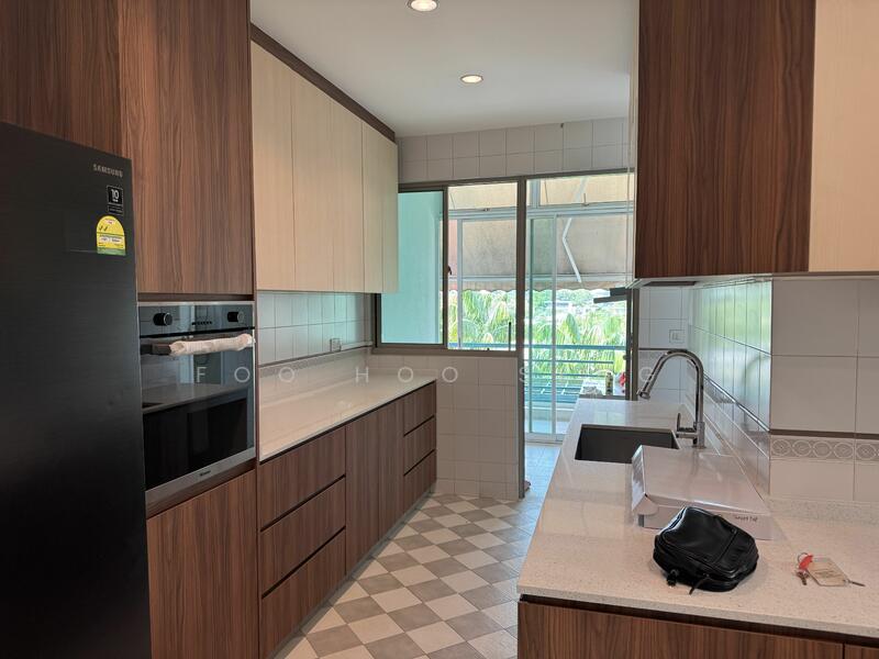 For Rent - Maple Woods