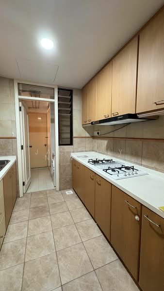 Seasons View, 5 Pemimpin Drive, 3 Bedrooms, 1,152 sqft, Condominium For Rent, by Jacquelyn Wong, 7367396 - PropertyGuru.com.sg