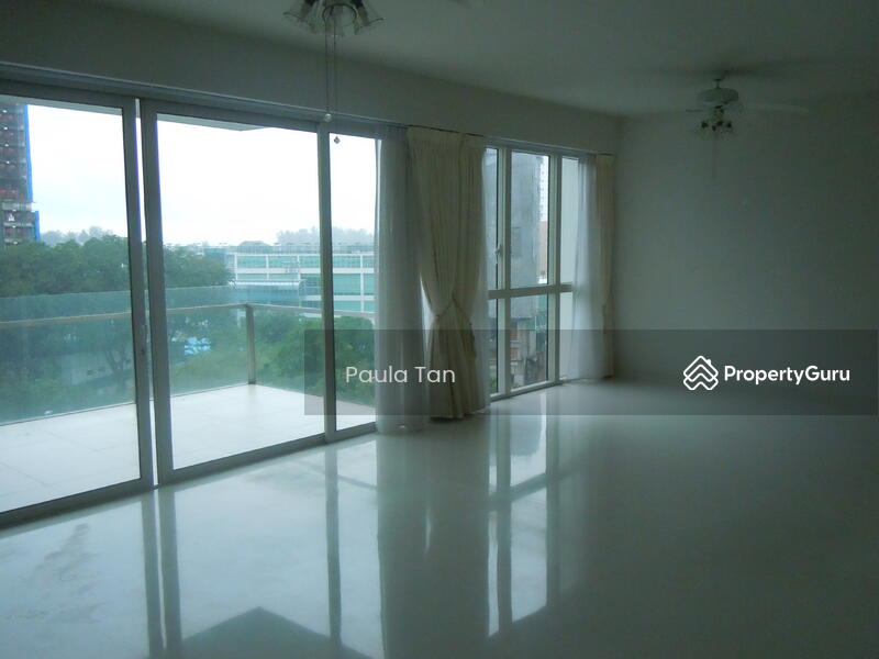 Wide living rm
