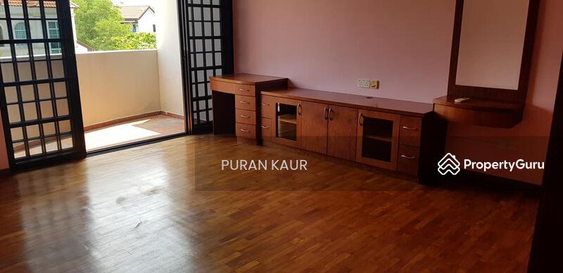 EASTWOOD GREEN, Eastwood Green, Bedok / Upper East Coast, 4 Bedrooms, 3,300 sqft, Semi-Detached House For Rent, by Puran Kaur, 779083 - Masterbedroom with balcony - PropertyGuru.com.sg