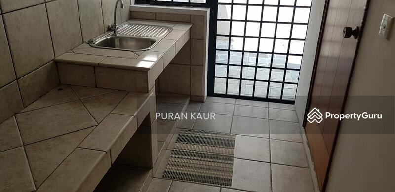 EASTWOOD GREEN, Eastwood Green, Bedok / Upper East Coast, 4 Bedrooms, 3,300 sqft, Semi-Detached House For Rent, by Puran Kaur, 779083 - Wet kitchen - PropertyGuru.com.sg
