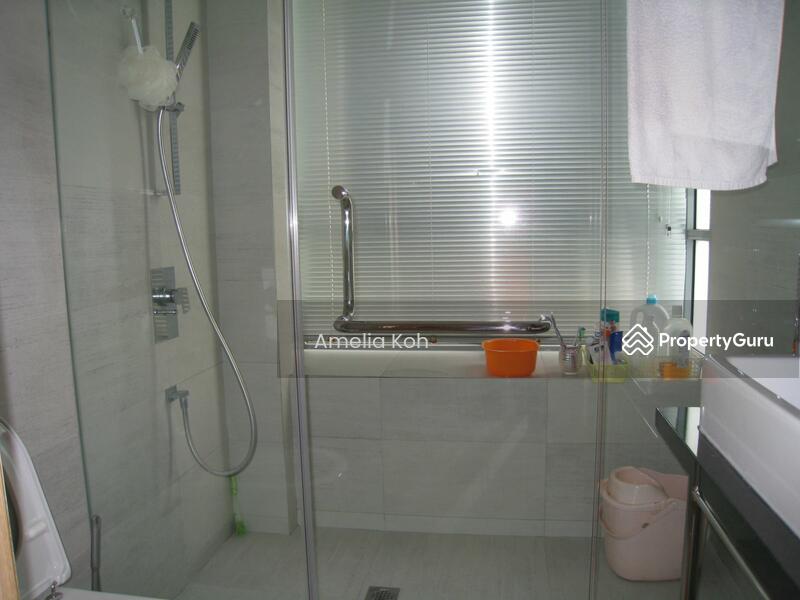 Attached bathroom to master bederoom