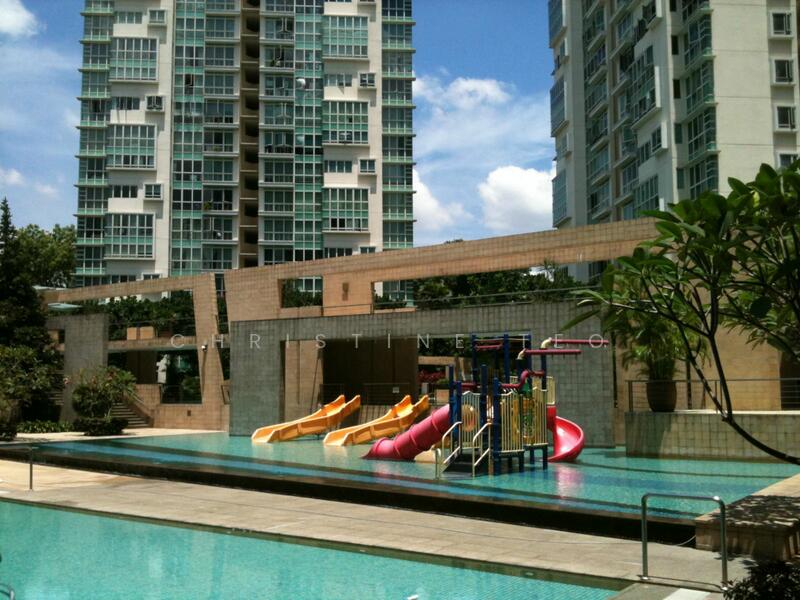 Children's pool and slides