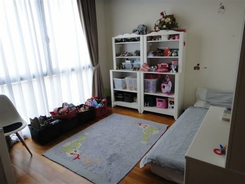 Hillcrest Villa, 9B Hillcrest Road, 5 Bedrooms, 3,100 sqft, Good Class Bungalow For Rent, by Caron Choo, 8197782 - bedroom 3 - PropertyGuru.com.sg