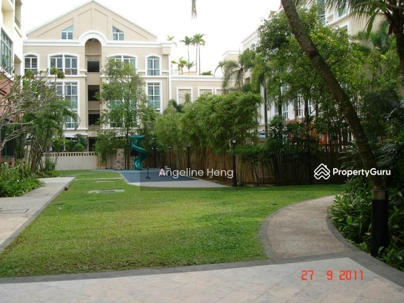 view-in front of the apartment