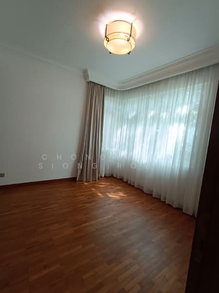 NassimVille an unique 3 bedrooms unit at 11 Nassim Road, 11 Nassim Road, 3 Bedrooms, 1,520 sqft, Condominium For Rent, by Chong Ming Siong Robin, 8492601 - Master room - PropertyGuru.com.sg