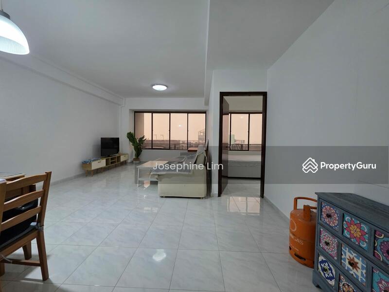For Rent - International Plaza