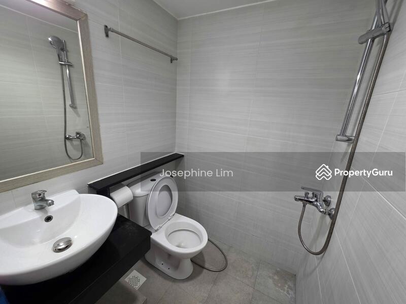 For Rent - International Plaza