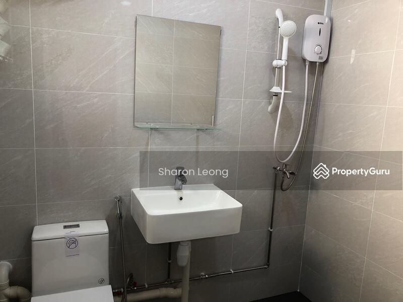 131 Cashew Road, 131 Cashew Road, Dairy Farm / Bukit Panjang / Choa Chu Kang, 2 Bedrooms, 785 sqft, HDB Flat For Rent, by Sharon Leong, 8512231 - Master Bathroom - PropertyGuru.com.sg